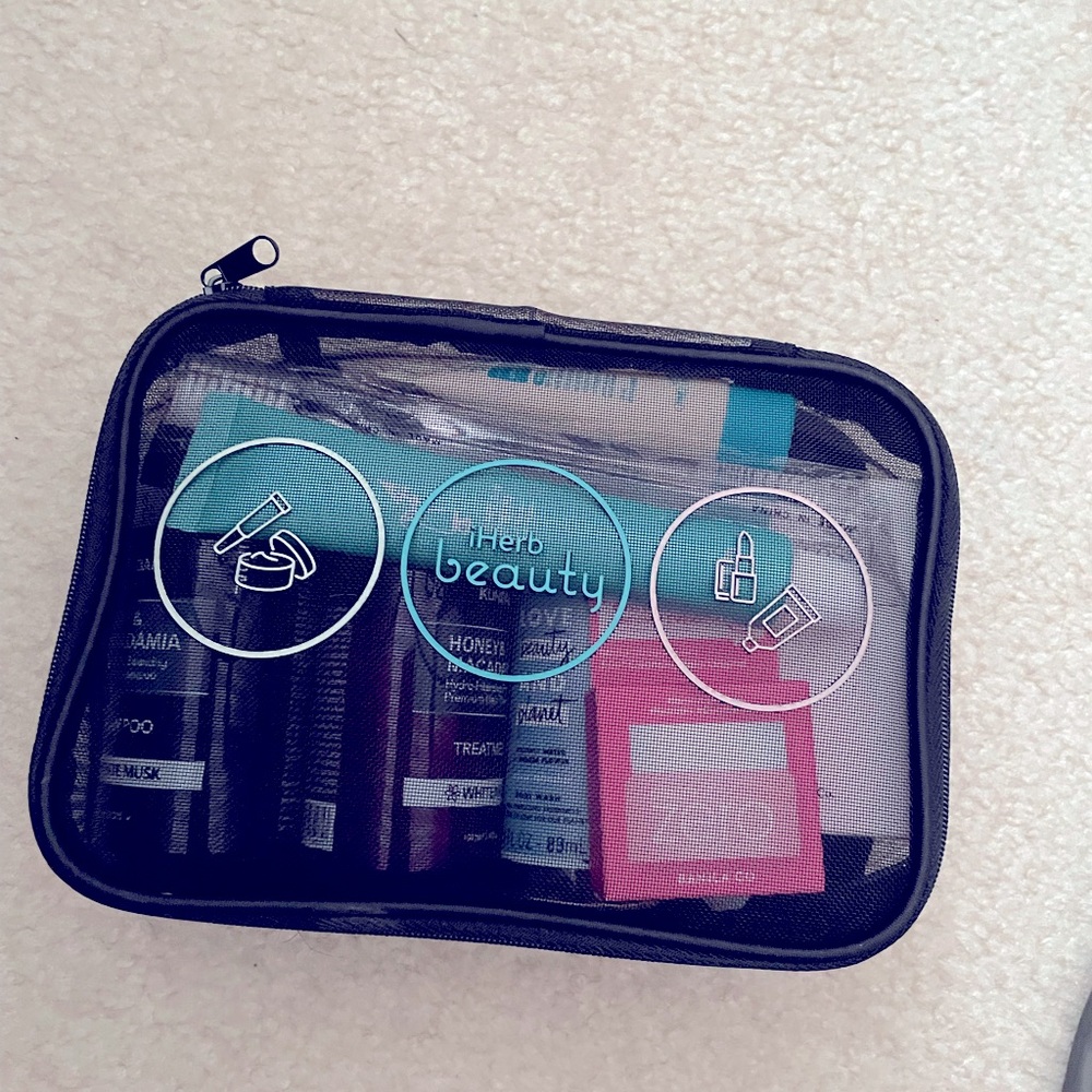 Iherb beauty travel kit